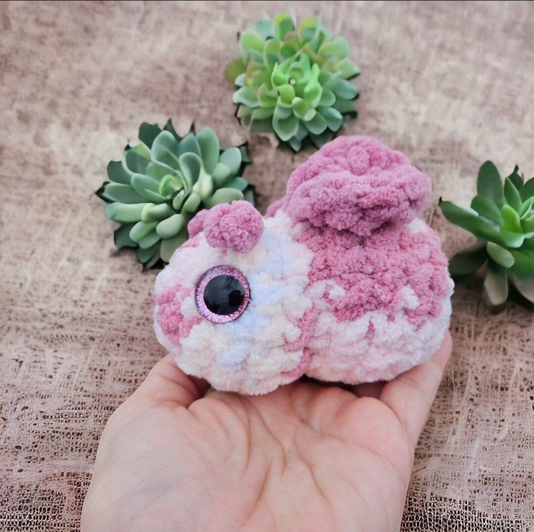 Crochet Pattern, Lulu Love Bug, Valentines Crochet Printable Included