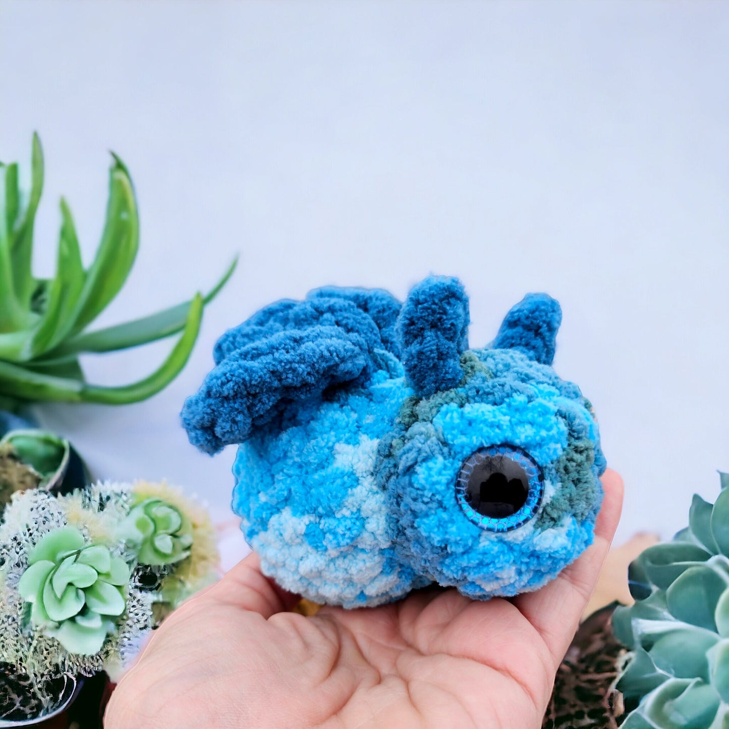 Crochet Pattern, Lulu Love Bug, Valentines Crochet Printable Included