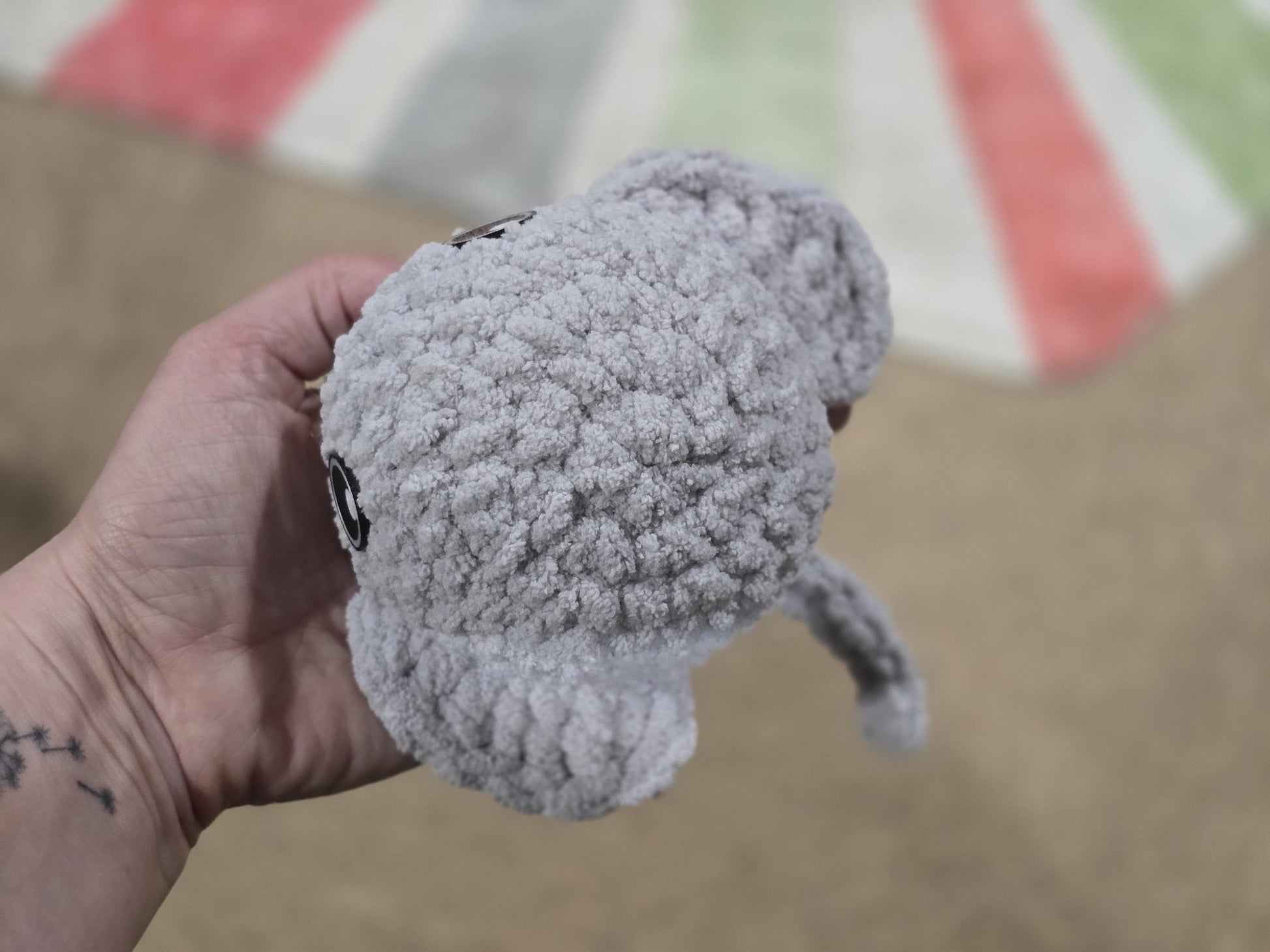 Stella the Stingray Crochet Pattern | No Sew Amigurumi Stingray | Beginner Friendly Plush | Bubble Buddies