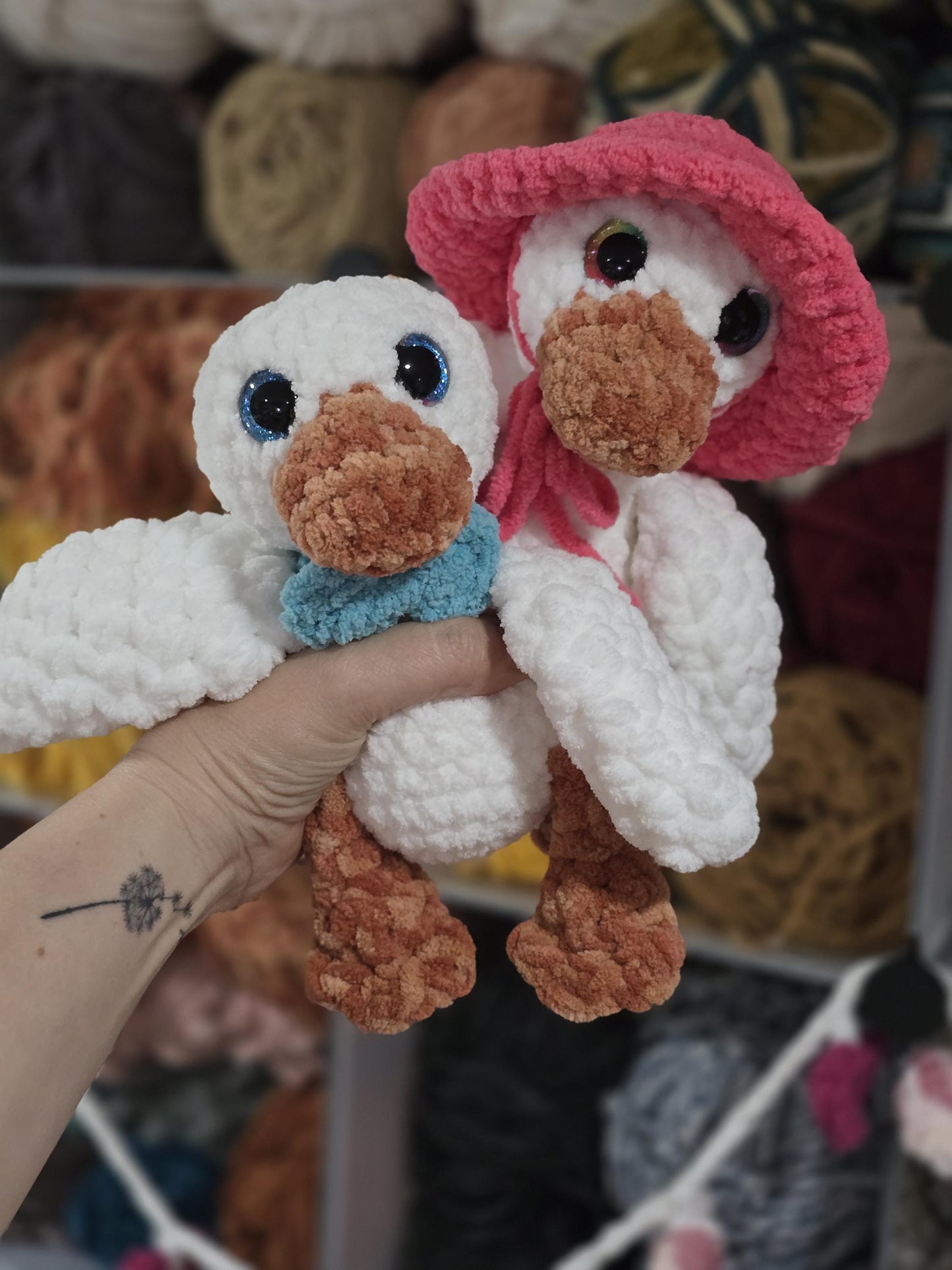 Crochet Pattern, Gertie the Goose, Amigurumi Plush Pattern, Goose Crochet Pattern, Plushie Pattern, Accessories Included, Digital Download