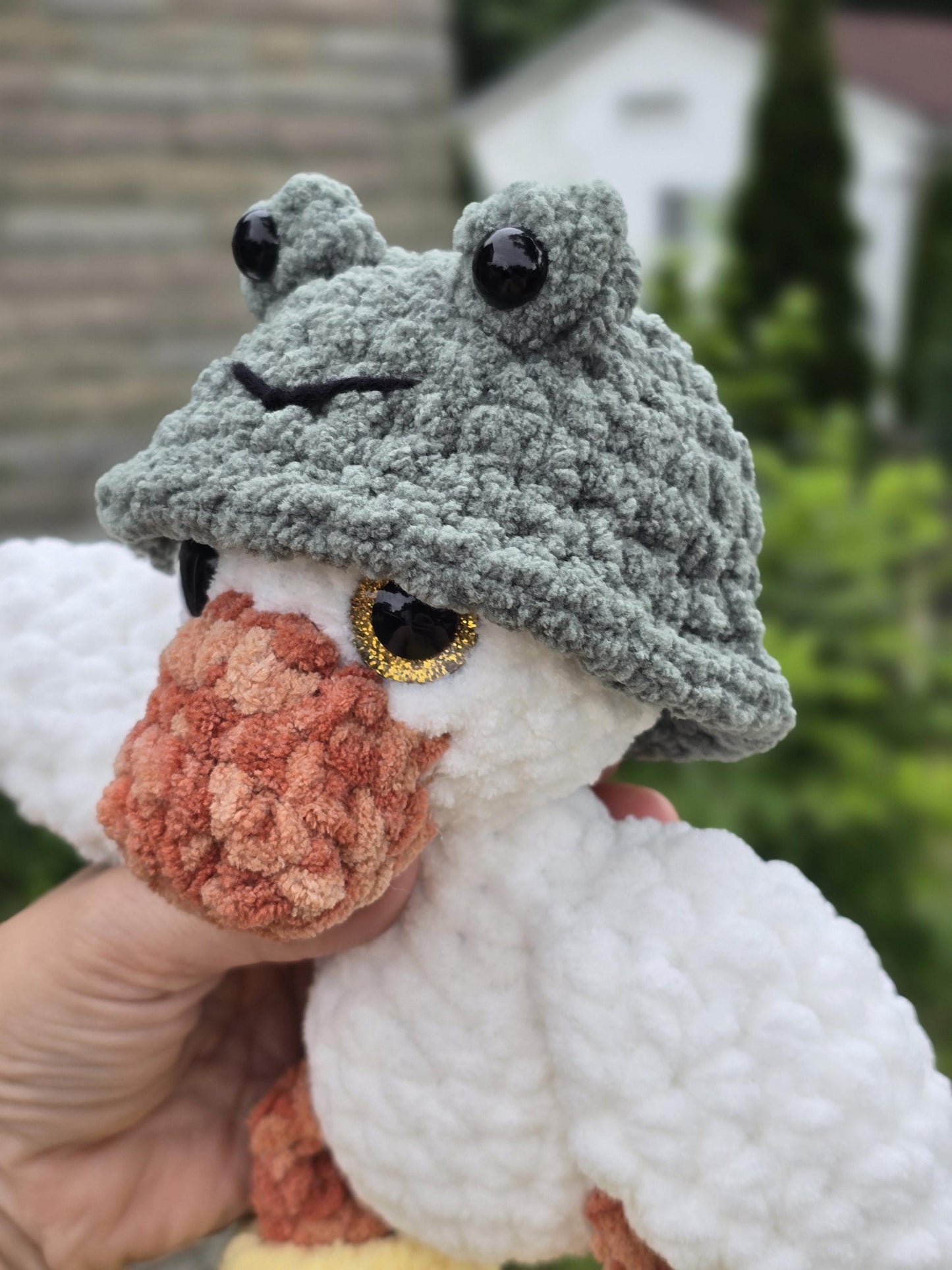 Crochet Pattern, Gertie the Goose, Amigurumi Plush Pattern, Goose Crochet Pattern, Plushie Pattern, Accessories Included, Digital Download