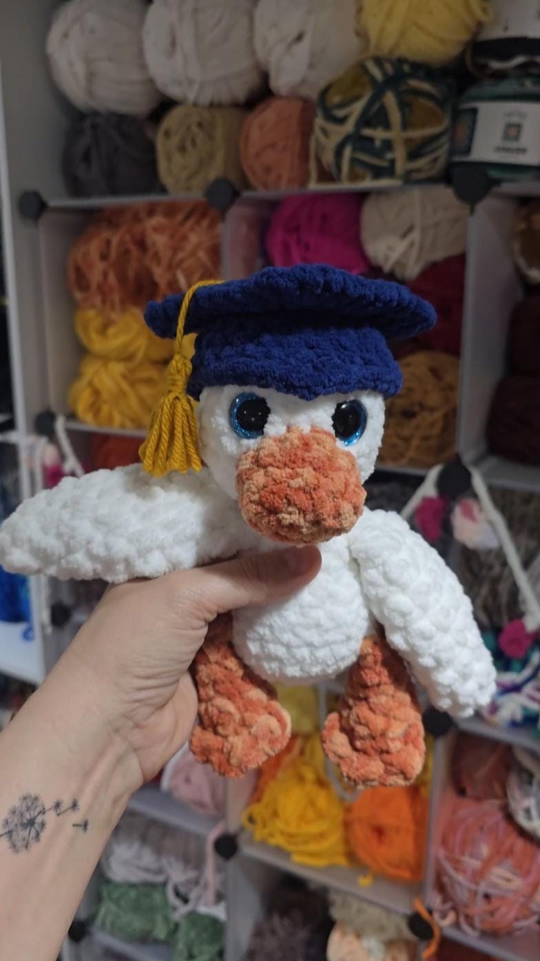 Crochet Pattern, Gertie the Goose, Amigurumi Plush Pattern, Goose Crochet Pattern, Plushie Pattern, Accessories Included, Digital Download