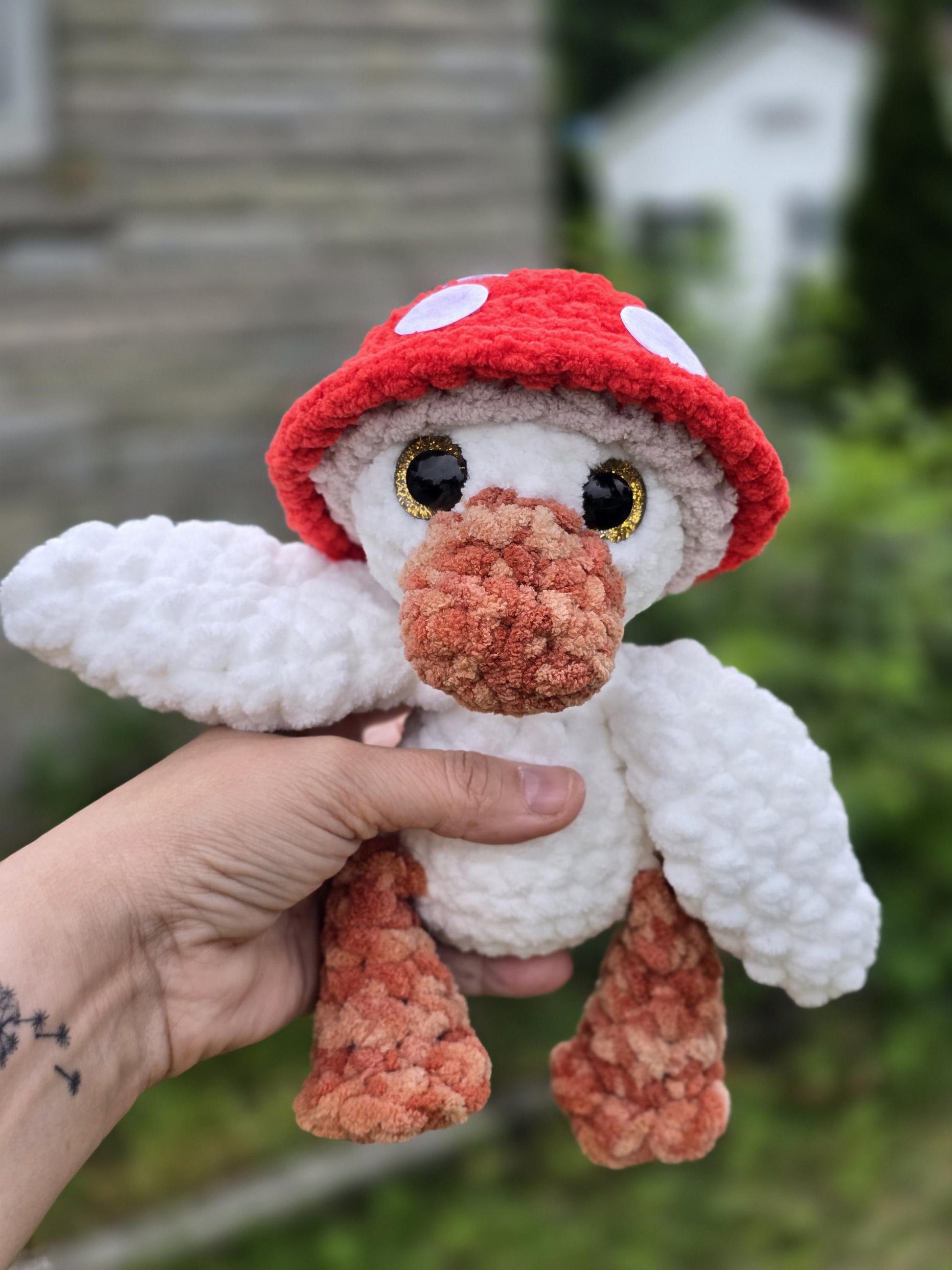 Crochet Pattern, Gertie the Goose, Amigurumi Plush Pattern, Goose Crochet Pattern, Plushie Pattern, Accessories Included, Digital Download
