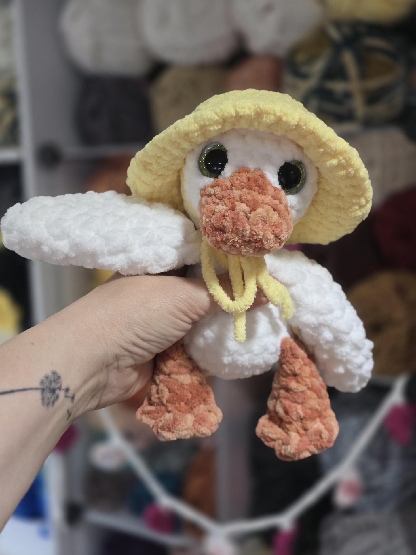 Crochet Pattern, Gertie the Goose, Amigurumi Plush Pattern, Goose Crochet Pattern, Plushie Pattern, Accessories Included, Digital Download