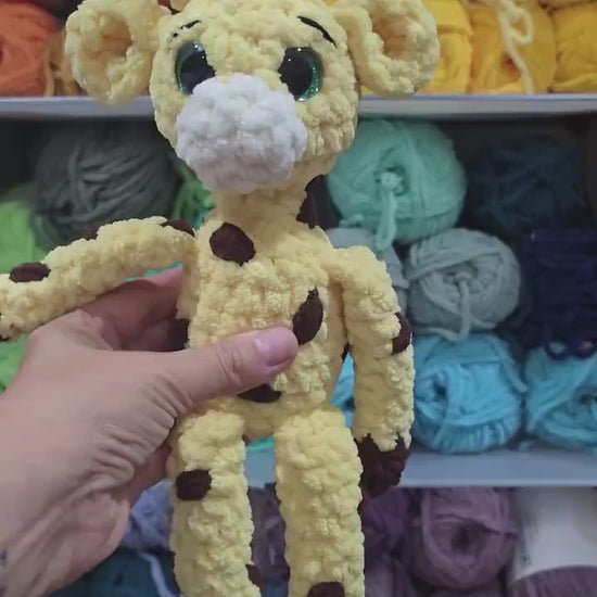 CROCHET PATTERN, Freckles the Giraffe, Whimsy Friends Collection, Giraffe Crochet Pattern, Vest, Giraffe in Vest