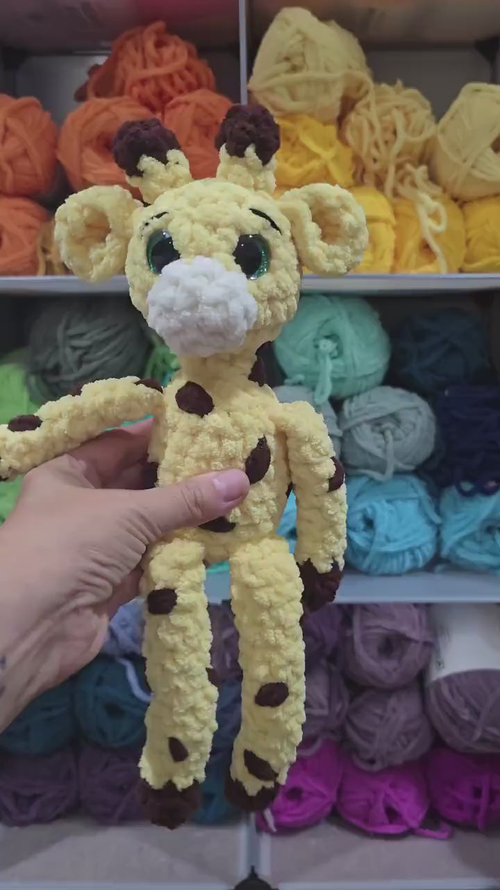 CROCHET PATTERN, Freckles the Giraffe, Whimsy Friends Collection, Giraffe Crochet Pattern, Vest, Giraffe in Vest